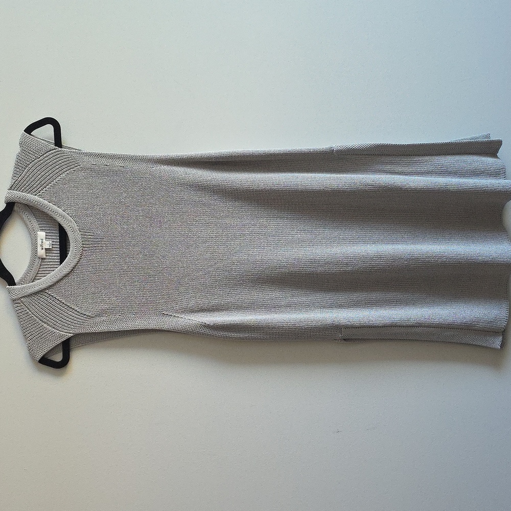 Wilfred - Light Gray Sleeveless Knit Top - Size Large